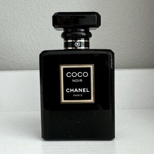 CHANEL Coco Noir